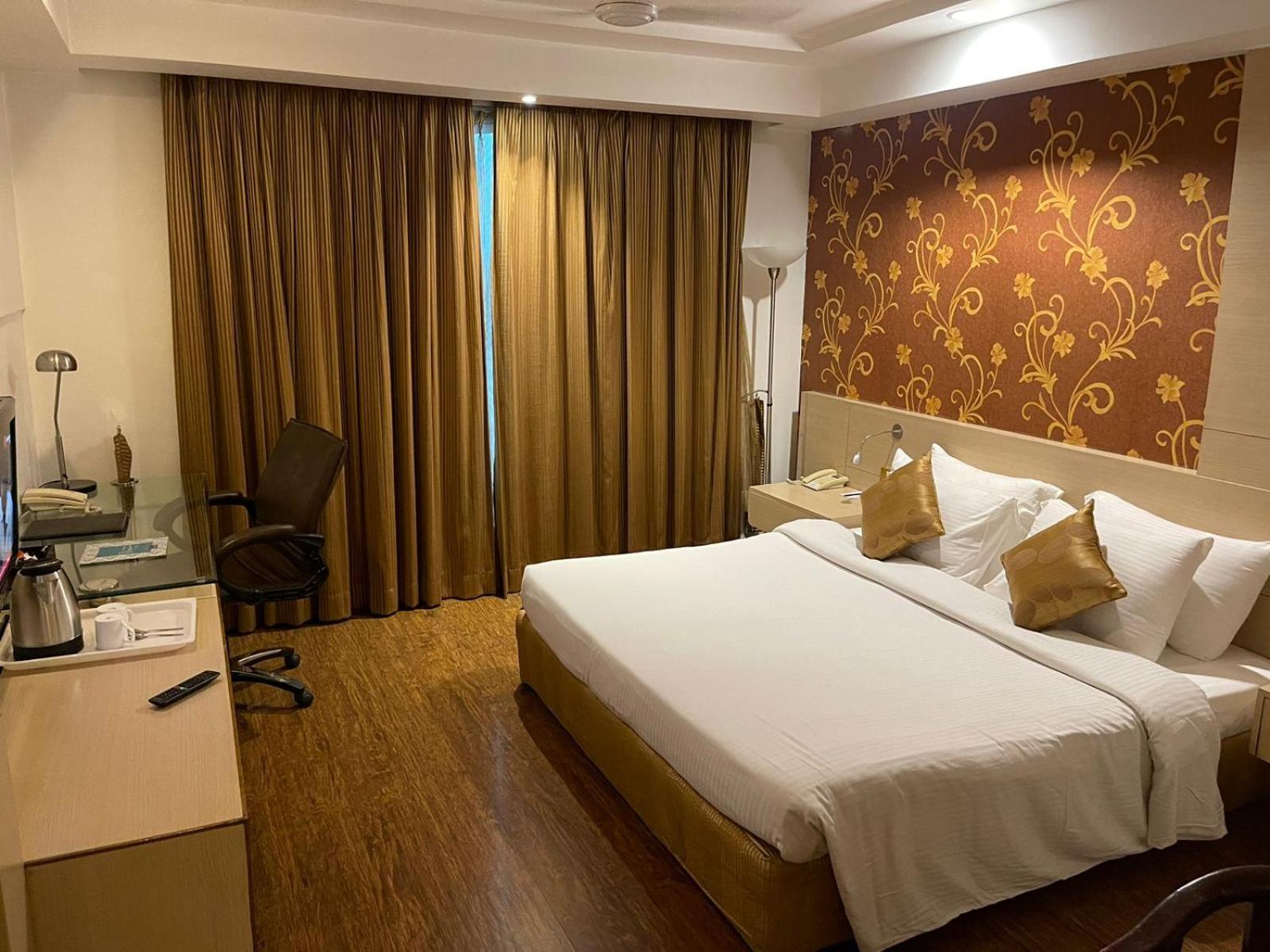 Hotel Amer Green'S Бхопал Экстерьер фото