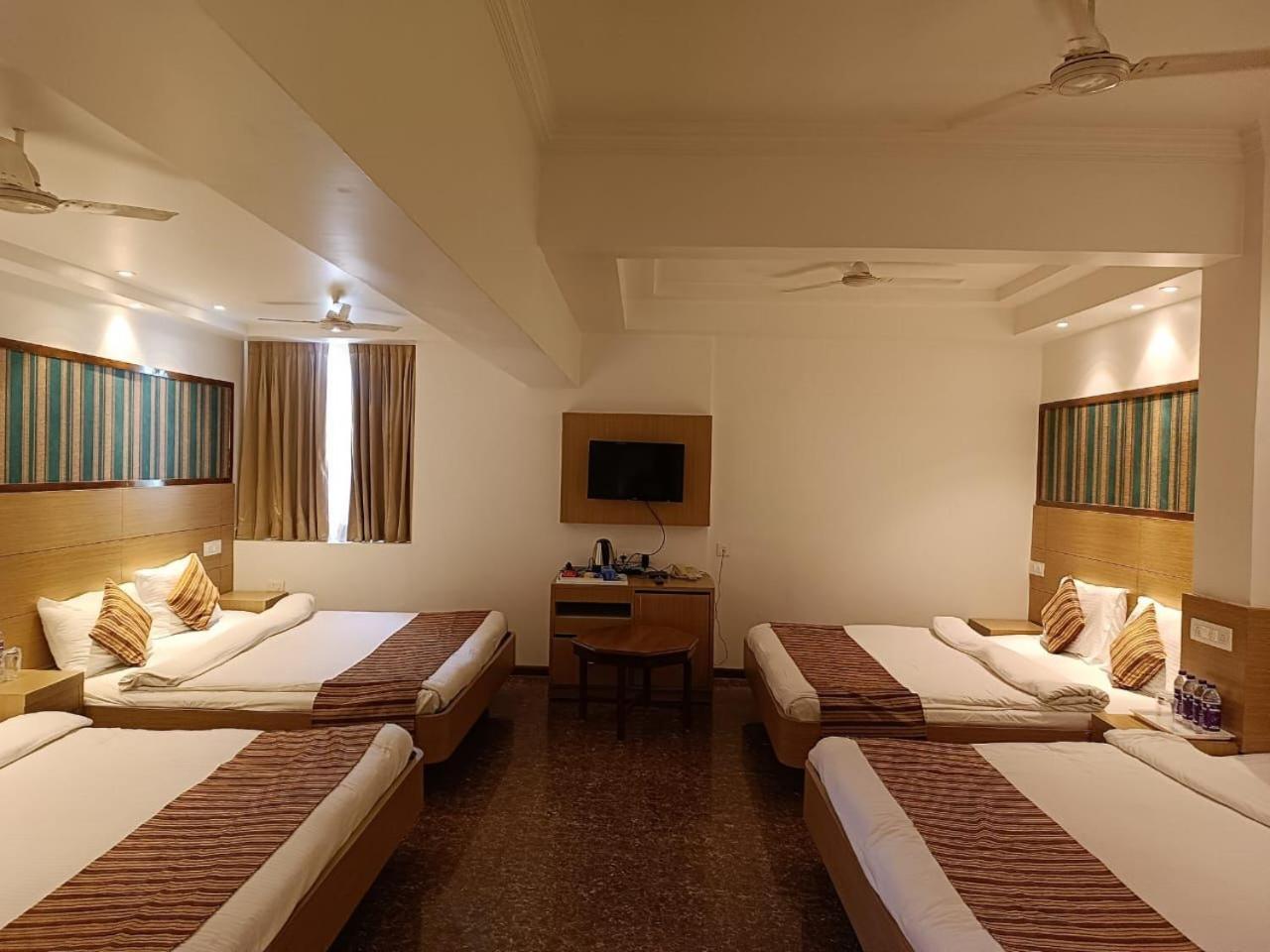 Hotel Amer Green'S Бхопал Экстерьер фото